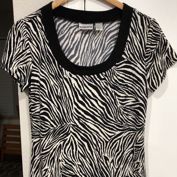 Like new! - CHICO’S Zebra Print Short Sleeve Dress - Picture 3 of 5